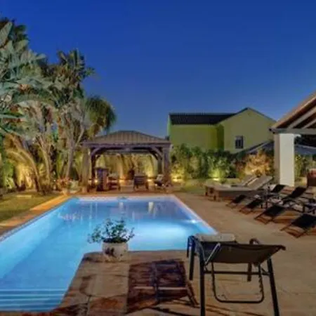 Sunset Golf Villa *